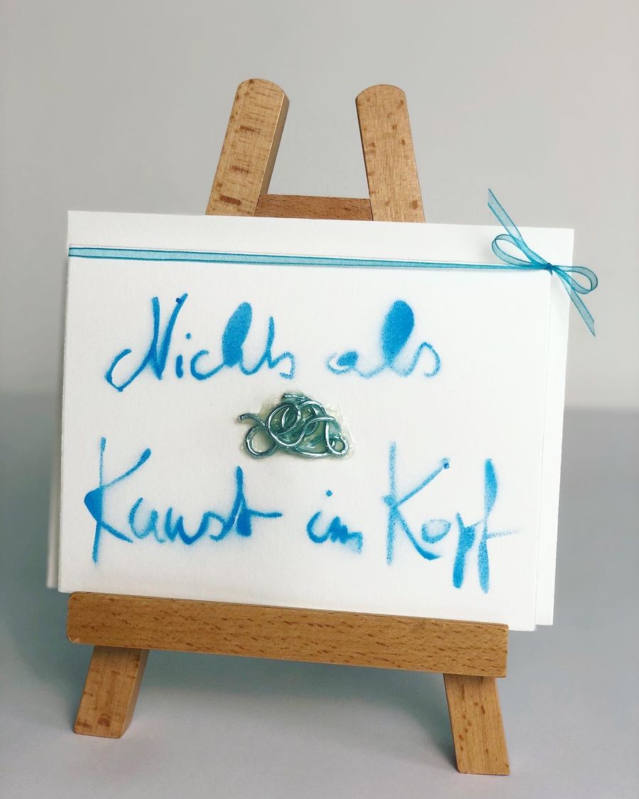 Nichts als Kunst im Kopf, Neonblau